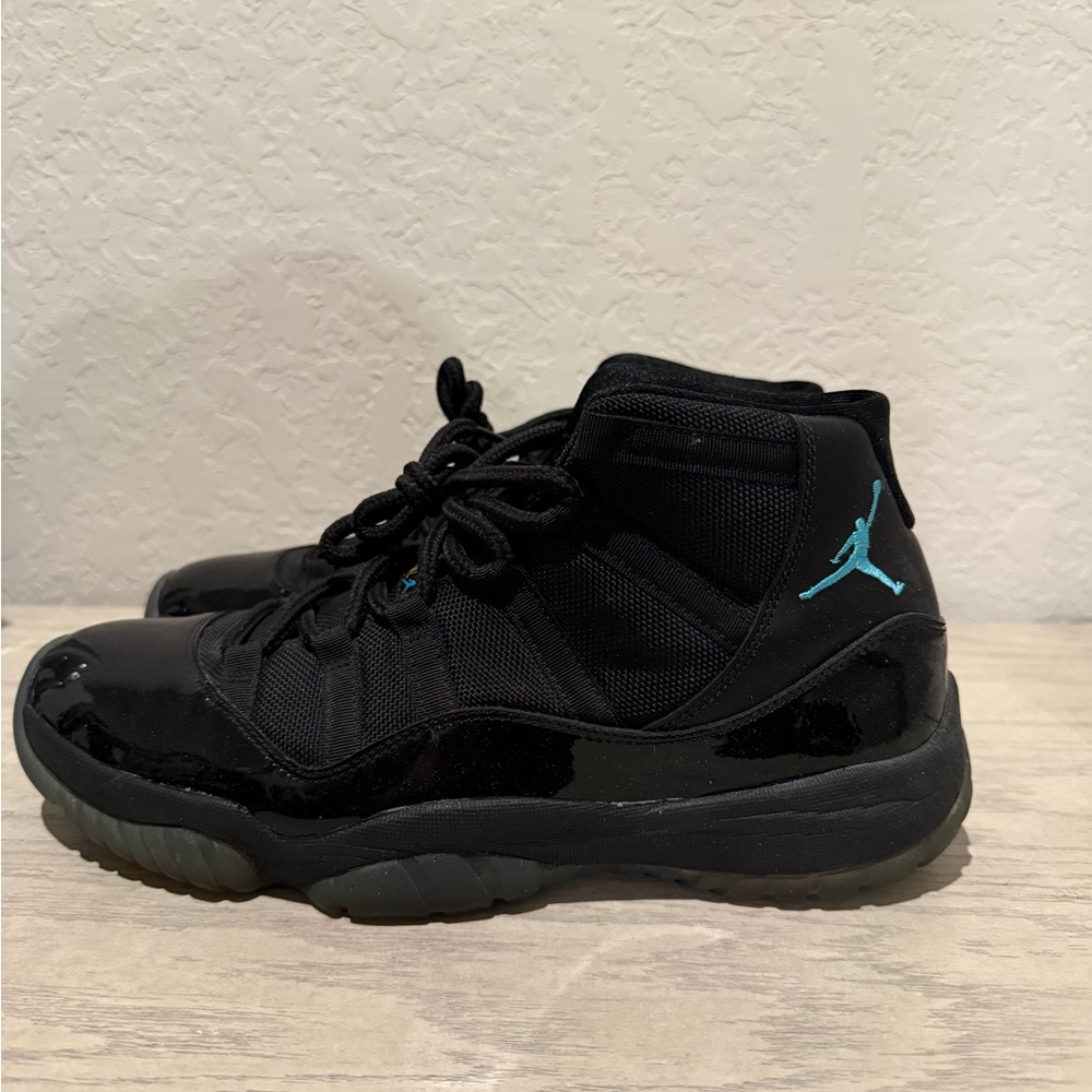 Mens authentic Jordan  Gammas
